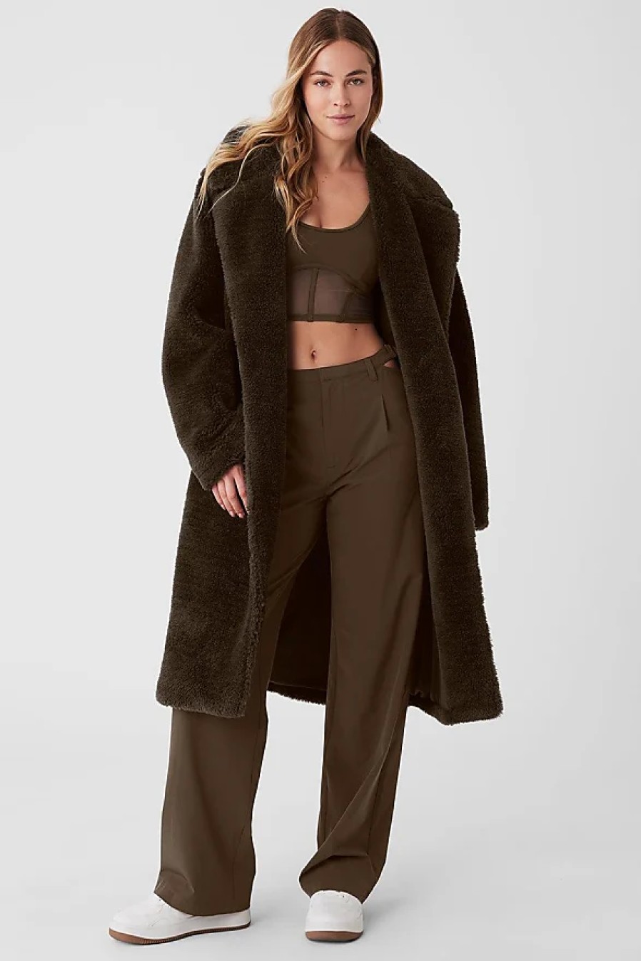 Uomini Asos Cappotti | Trench Oversize In Sherpa Marrone Espresso, Taglia: Media | Alo Yogaae